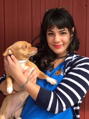 Alejandra - Customer Service Rep